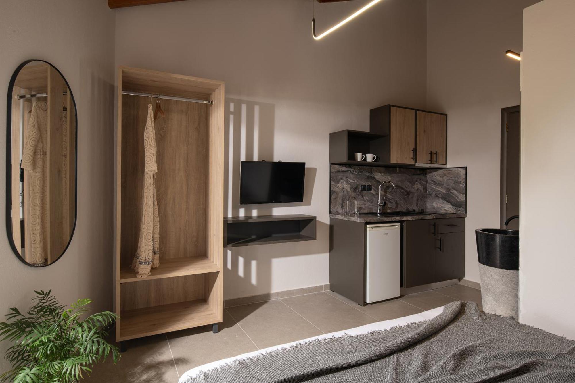 Erifili At Sarti Beach Apartments & Studios Extérieur photo